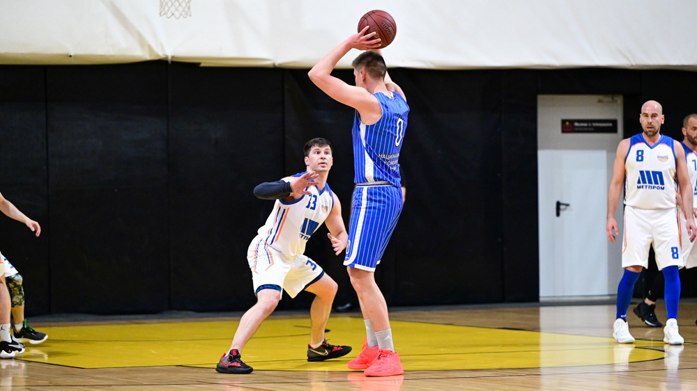 9-й тур. Мурманск, Волгоград, Москва