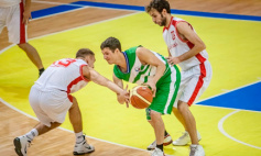 С вишенкой на торте