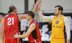 8-й тур. Греция, Италия и Франция