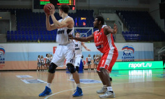 "Триумф" одерживает первую победу в сезоне