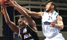 Жанна д'Арк с "Триумфом" не совладала