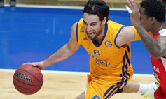 "Химки" разгромили "Красный Октябрь"