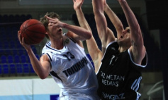 "Триумф" выходит в следующий раунд с первого места в группе