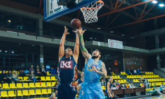 Плечо, под которым дрогнет стена